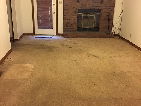 2nd image of 667 Glenmoor Dr