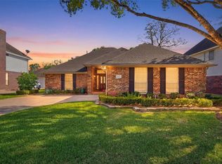 2605 Hampton Springs Dr, Seabrook, TX 77586