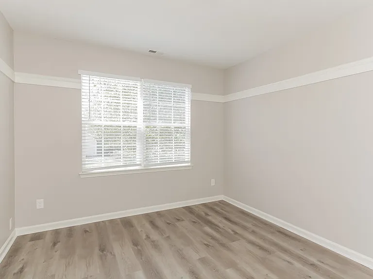 7223 Claiborne Woods Rd — Photo 13