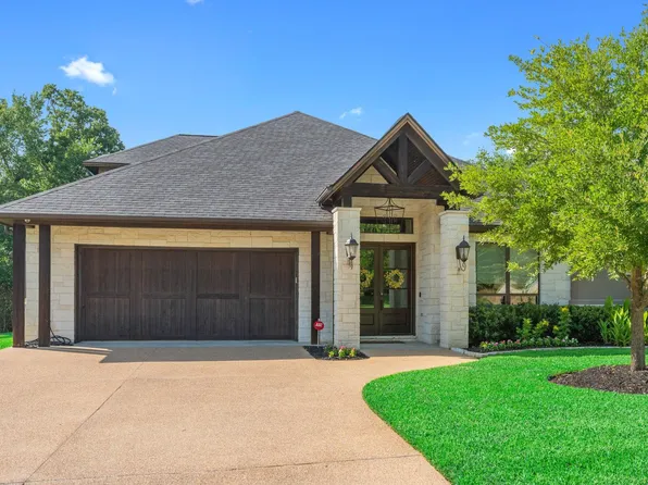 3211 Pinyon Creek Dr, Bryan, TX 77807