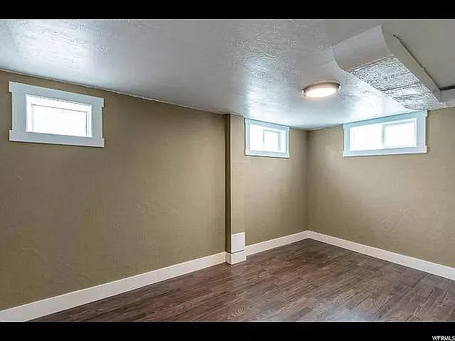 1550 E Westminster Ave — Photo 21