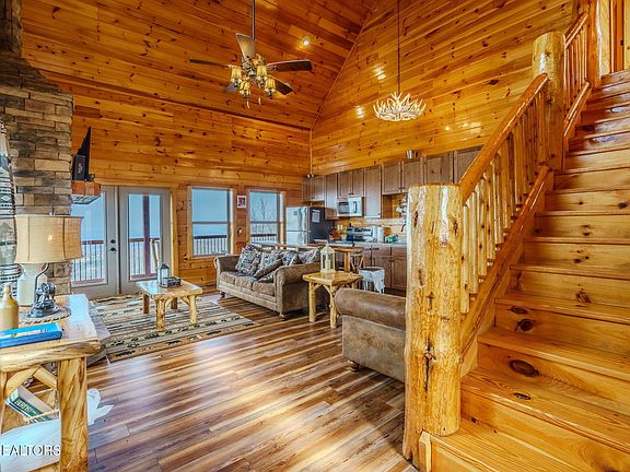 5th image of 685 Shell Mountain Rd