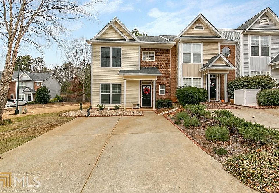 1st image of 242 Pearl Chambers Dr