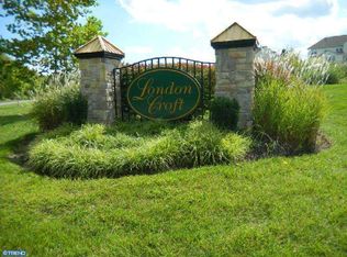 807 Hammersmith Ct, Avondale, PA 19311