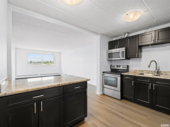 2620 5th Avenue N #21, Regina, SK S4R 5E5