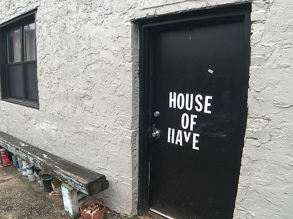 5th image of 1822 N Hancock St APT 1