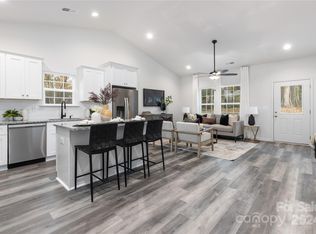 518 Melynda Rd, Charlotte, NC 28208