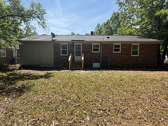 3rd image of 311 Lee St