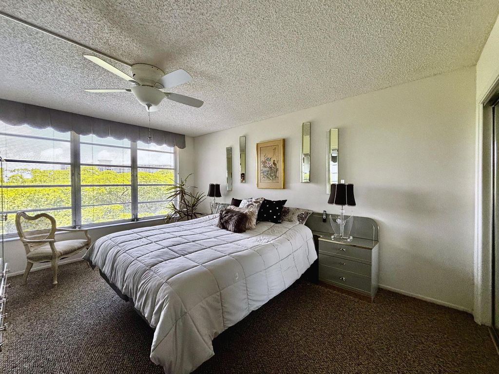 3930 OAKS CLUBHOUSE Drive #506, photo 9