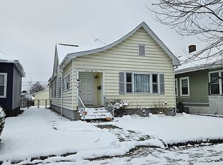 2052 N 7th St, Terre Haute, IN 47804