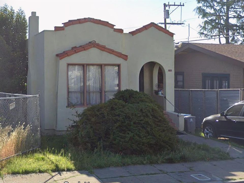 1st image of 422 Monterey St