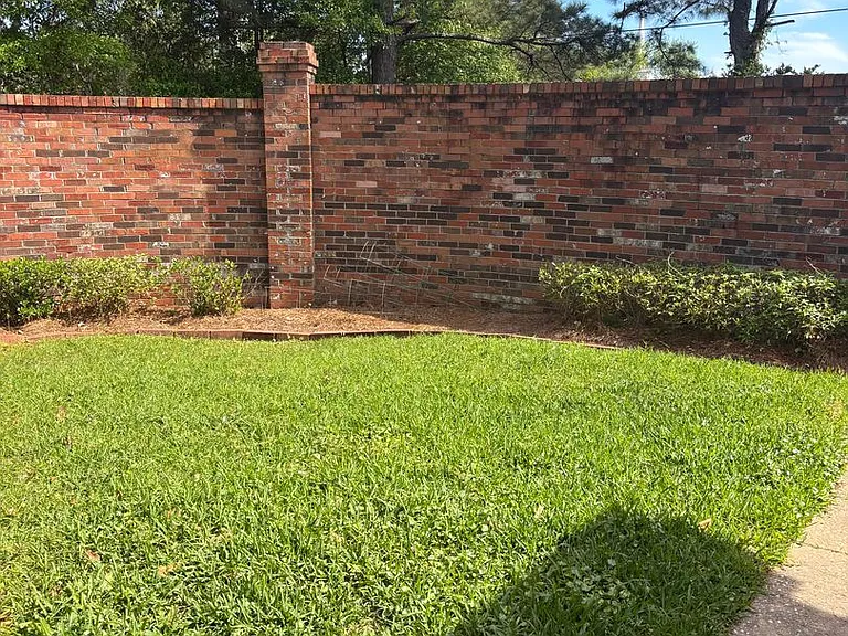 5900 Grelot Rd #101 — Photo 22