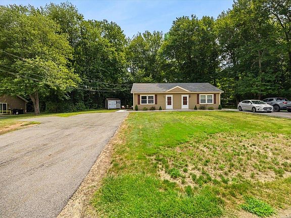 3rd image of 30 Old Forge Road