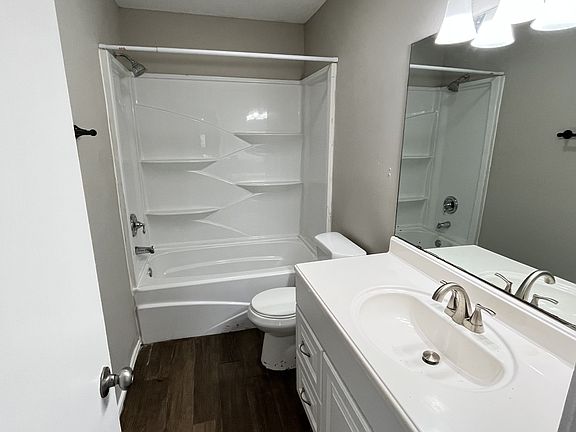 5th image of 1554 Lahn Rd