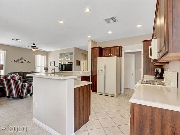 5th image of 4385 Bella Cascada St