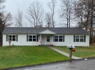 38 Club View Dr, Bath, NY 14810