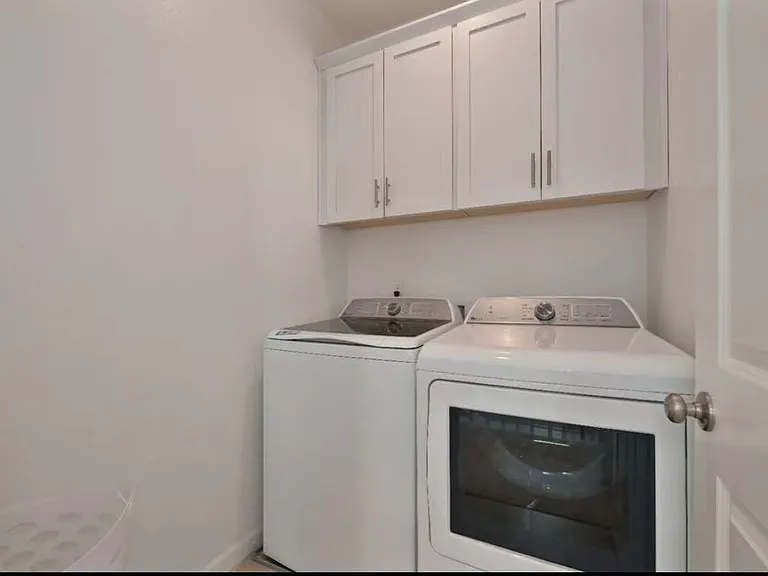 4317 Lace Fern St — Photo 9