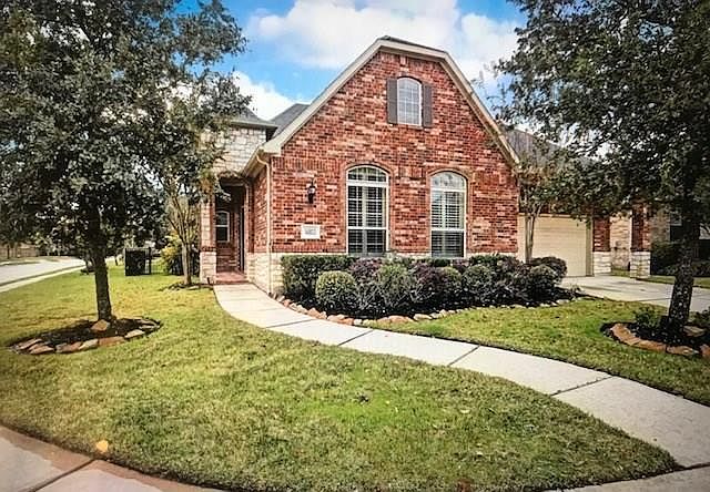 1st image of 14803 Avonlake Ln