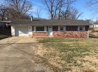308 N Main St, Owensville, IN 47665