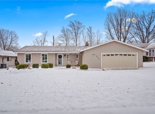 7683 Princeton Pl, Middleburg Heights, OH