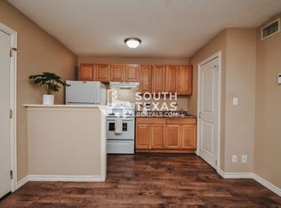 1811 Lawndale Ave APT 15, Victoria, TX 77901