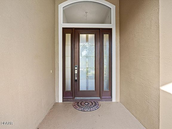 3rd image of 1124 Hartbourne Ln