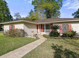 1103 S Fenner Ave, Cleveland, TX 77327