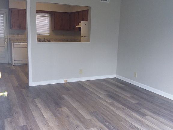 3rd image of 2436 Paulawood Dr #2438