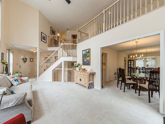 3rd image of 1074 Sweetflower Dr