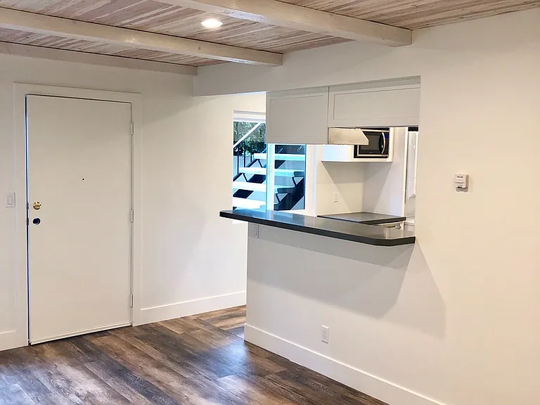 503 N Elena Ave — Photo 14