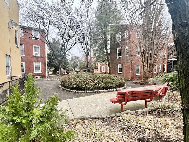Community Courtyard Area