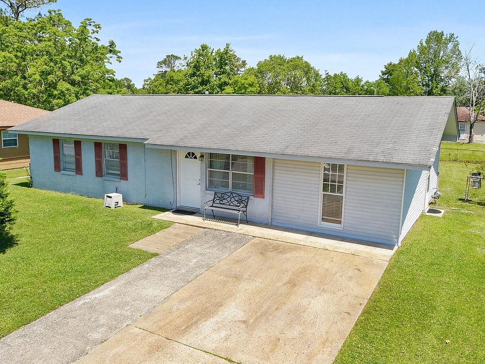 1st image of 2711 E Stevens Cir