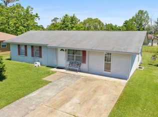 2711 E Stevens Cir, Gulfport, MS 39503