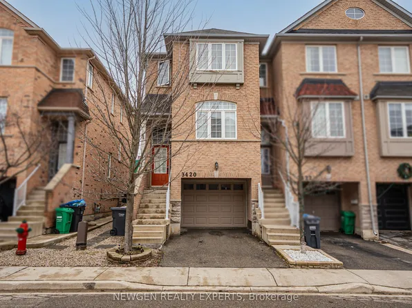 3420 Redpath Cir, Mississauga, ON L5N 8R7