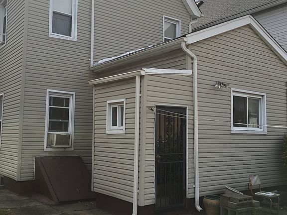 3rd image of 53-15 39th Ave