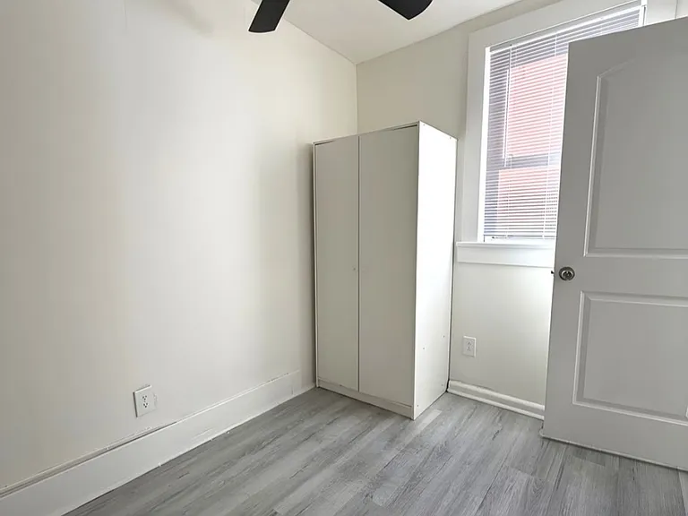 3561 Atlantic St #1/2 — Photo 7