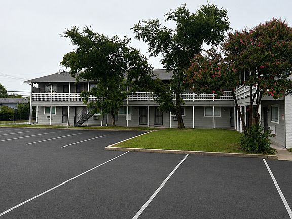 2nd image of 8807 Redfield Ln APT 116