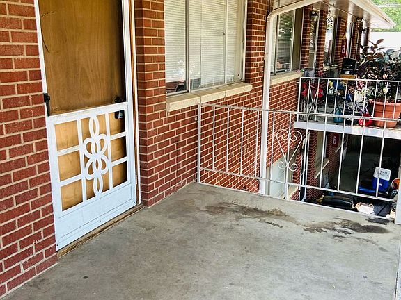 2nd image of 719 16th St SW #11
