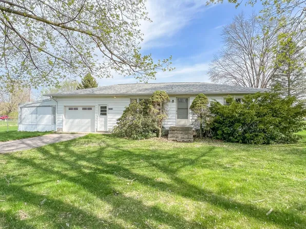 31214 Pokagon Hwy, Dowagiac, MI 49047