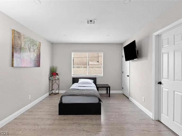 3402 Classic Bay Ln — Photo 14