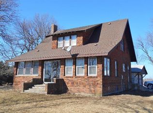 2021 400th St, Harcourt, IA 50544