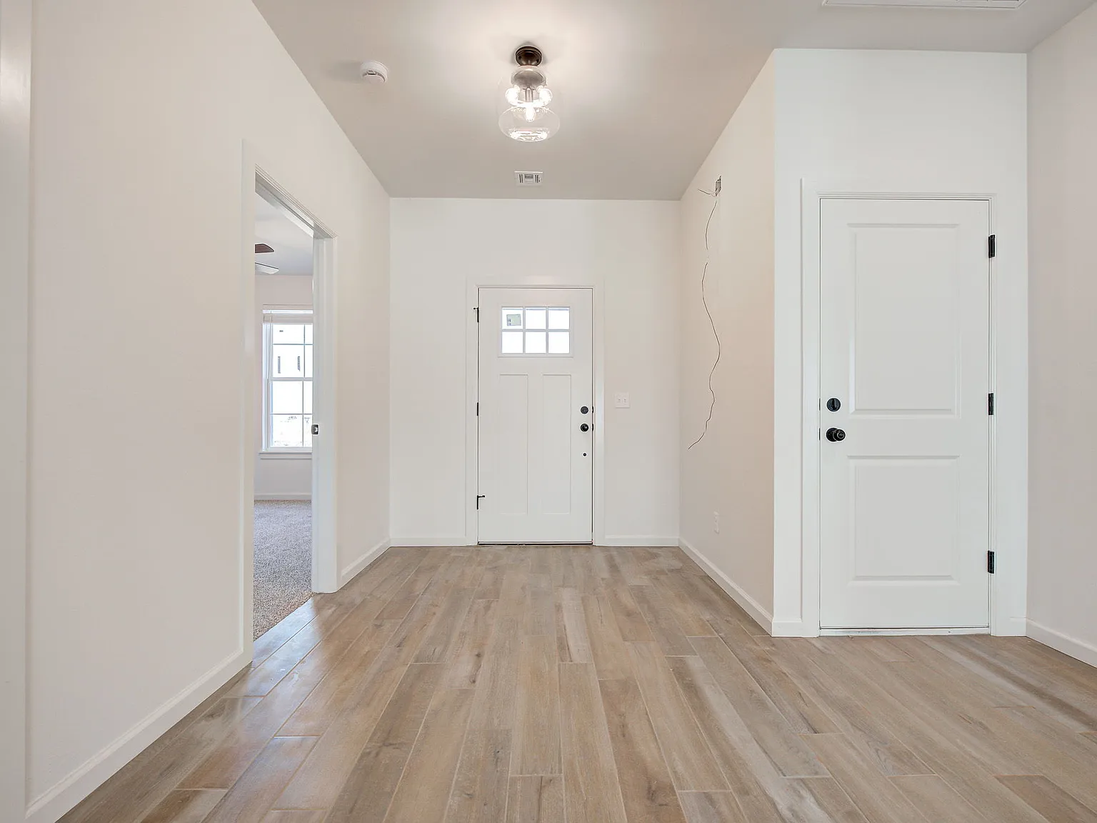 2 bed, 1412 sqft, $1,500 — Photo 2