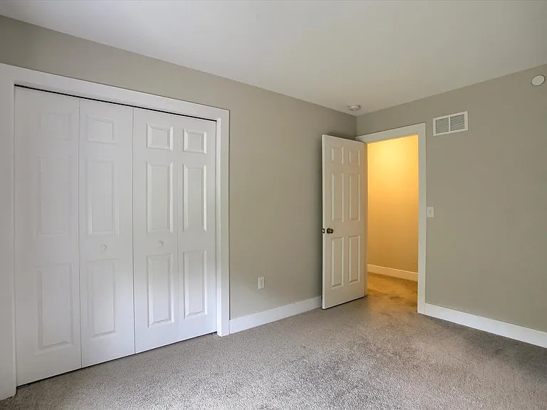 1747 Shady Ln — Photo 24