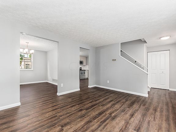 4th image of 5849 Saffron Ave