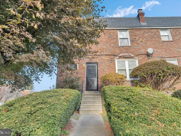 901 Slocum St, Philadelphia, PA 19150