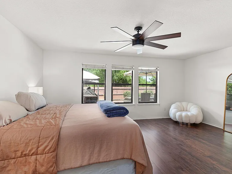 14224 Lake Victor Dr — Photo 17