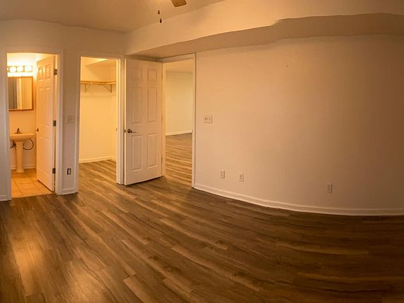 Master Bedroom View2