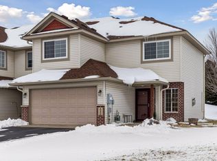 19490 Prairieview Dr, Rogers, MN 55374