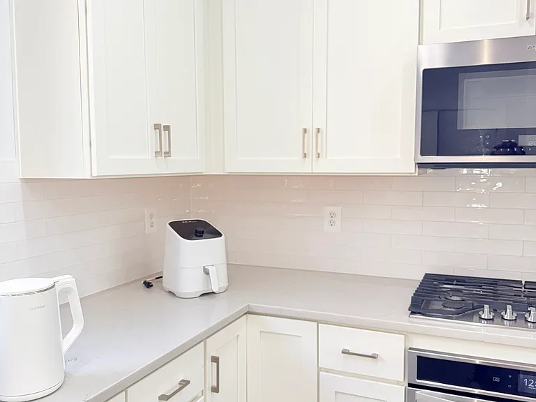 Kitchen with appliances