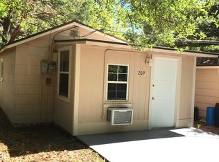 209 Strawberry Ln, Daytona Beach, FL 32117